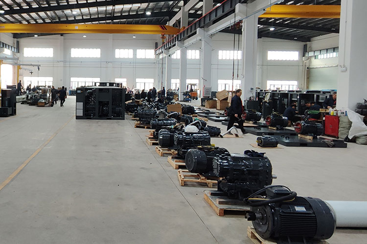 Hi,Let me show you our production workshop(图1)