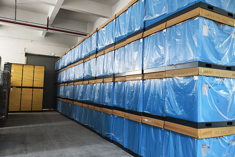 Hi Let me show you our warehouse(图2)